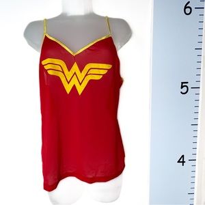 DC Comics Wonder‎ Girl Red & Yellow Logo Tank Top XL Girls Junior